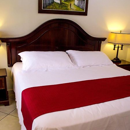 טגוסיגלפה Hotel Alameda מראה חיצוני תמונה