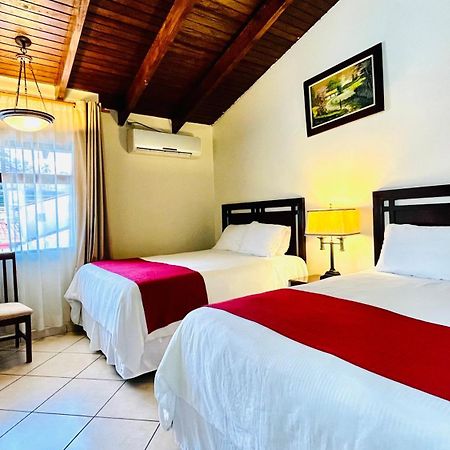 טגוסיגלפה Hotel Alameda מראה חיצוני תמונה